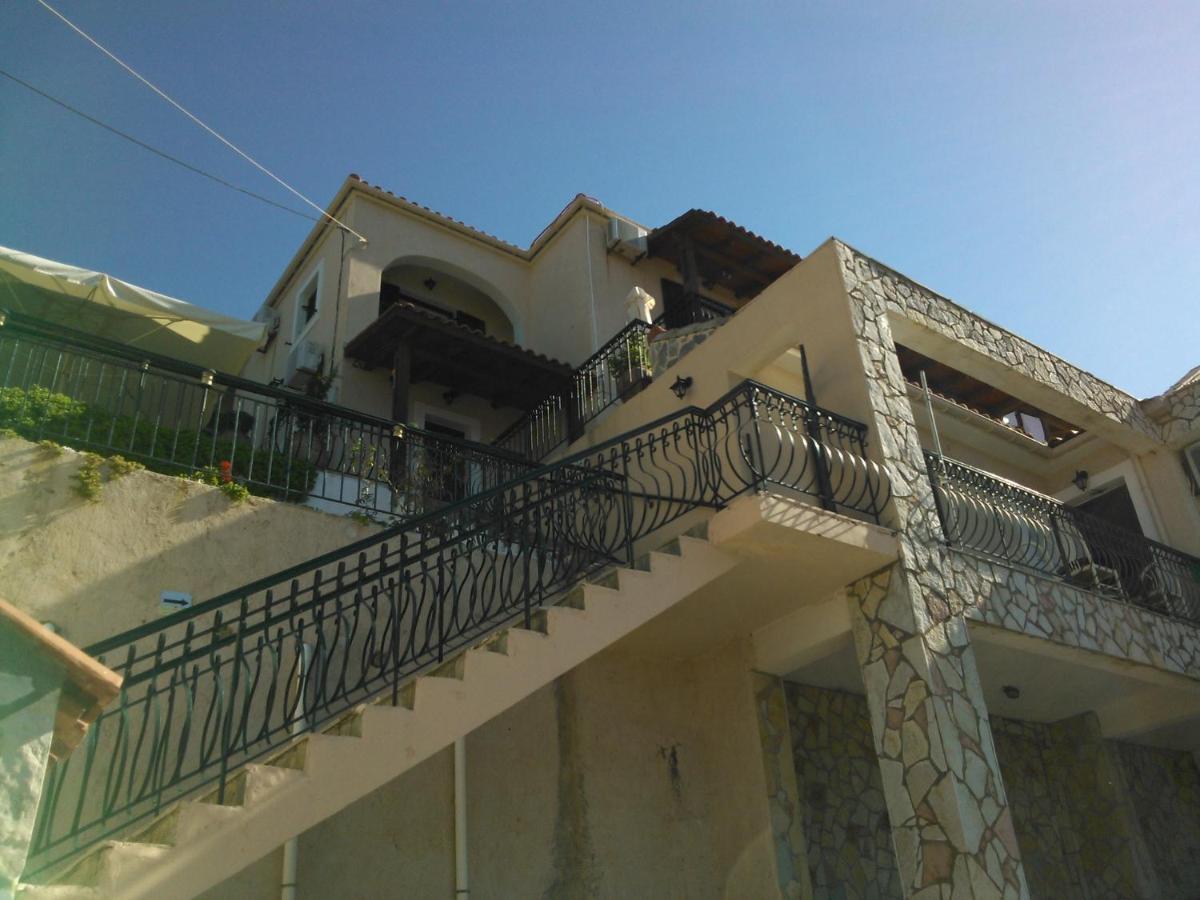 أسوس Niriides Apartments المظهر الخارجي الصورة